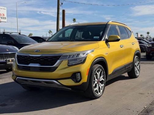 Starbright Yellow 2021 Kia Seltos SX Turbo