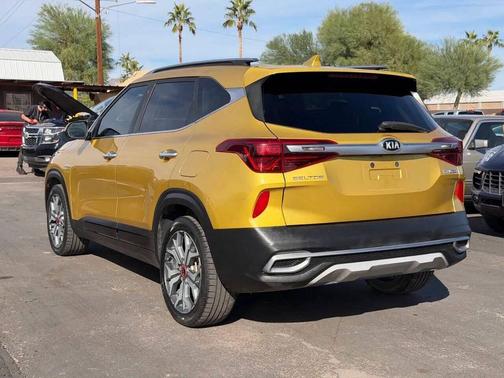 Starbright Yellow 2021 Kia Seltos SX Turbo