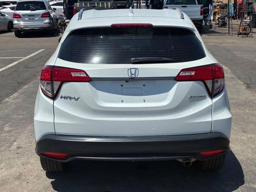 Platinum White Pearl 2020 Honda HR-V Sport 4dr Crossover