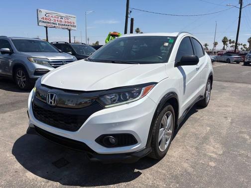 Platinum White Pearl 2020 Honda HR-V Sport 4dr Crossover