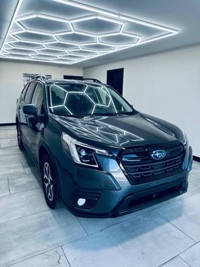 Magnetite Gray Metallic 2022 Subaru Forester Premium