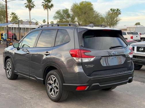 Magnetite Gray Metallic 2022 Subaru Forester Premium