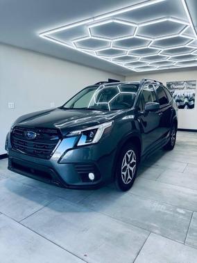 Magnetite Gray Metallic 2022 Subaru Forester Premium