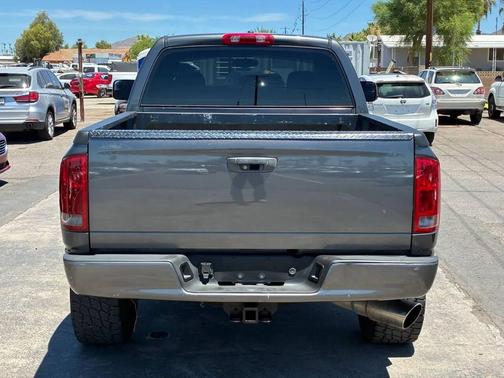 Gray 2004 Dodge Ram 2500 SLT Quad Cab