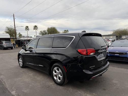 2018 Chrysler Pacifica Hybrid Touring Plus
