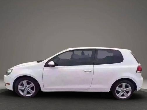 2013 Volkswagen Golf Base