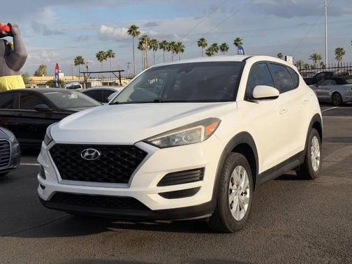 Winter White 2020 Hyundai TUCSON SE