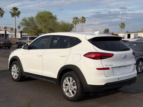 Winter White 2020 Hyundai TUCSON SE