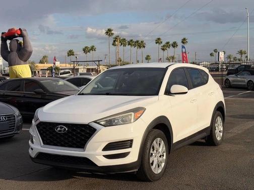 Winter White 2020 Hyundai TUCSON SE