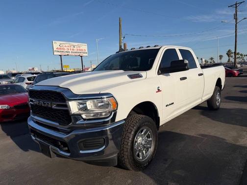 Bright White Clearcoat 2022 RAM 3500 Tradesman Crew Cab 4x4 8' Box
