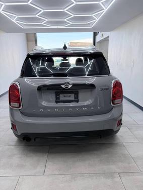 Moonwalk Grey Metallic 2018 MINI Countryman Cooper