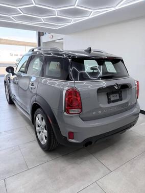 Moonwalk Grey Metallic 2018 MINI Countryman Cooper
