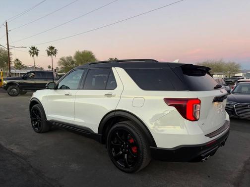 Star White Metallic Tri-Coat 2020 Ford Explorer ST