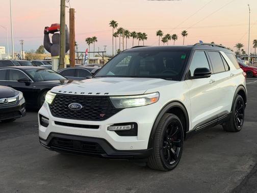 Star White Metallic Tri-Coat 2020 Ford Explorer ST