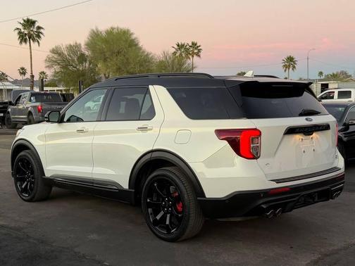 Star White Metallic Tri-Coat 2020 Ford Explorer ST