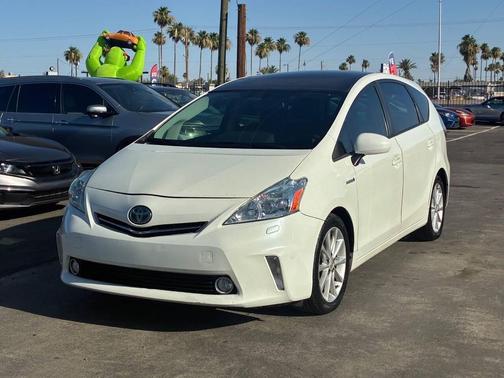 Blizzard Pearl 2012 Toyota Prius v Two