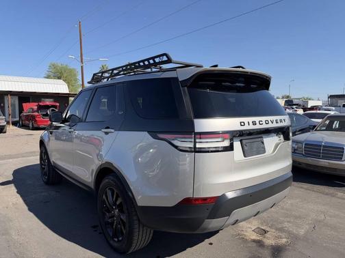 2017 Land Rover Discovery SE