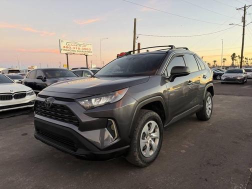 2020 Toyota RAV4 LE