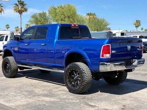 Blue Streak Pearlcoat 2014 RAM 2500 Laramie