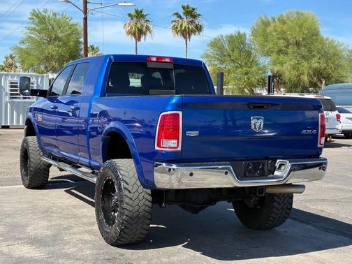 Blue Streak Pearlcoat 2014 RAM 2500 Laramie