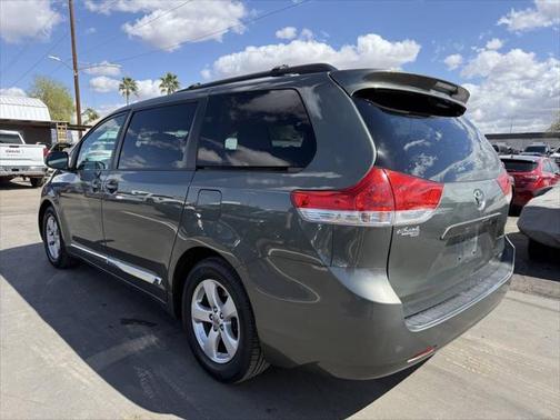 2013 Toyota Sienna LE
