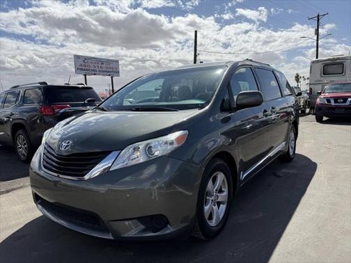 2013 Toyota Sienna LE