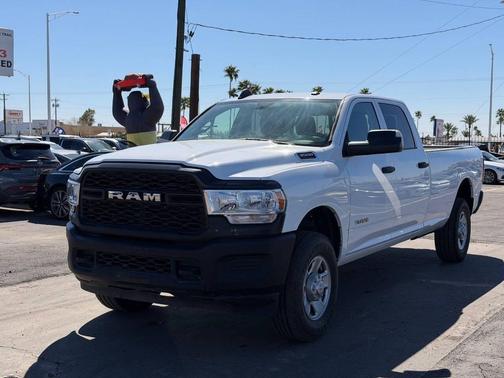 2020 RAM 3500 Tradesman Crew Cab 4x4 8' Box