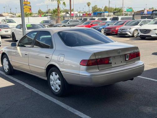 Gold 2001 Toyota Camry CE