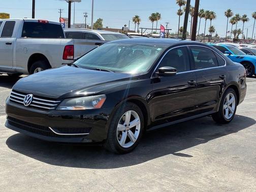 Black 2013 Volkswagen Passat 2.5 SE