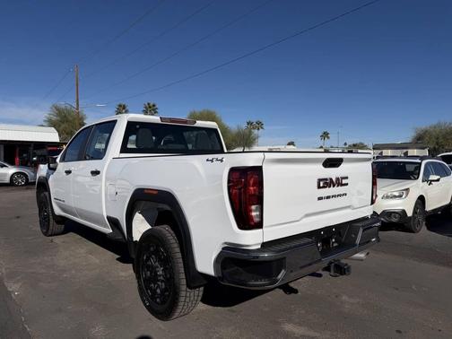 2024 GMC Sierra 2500 Pro