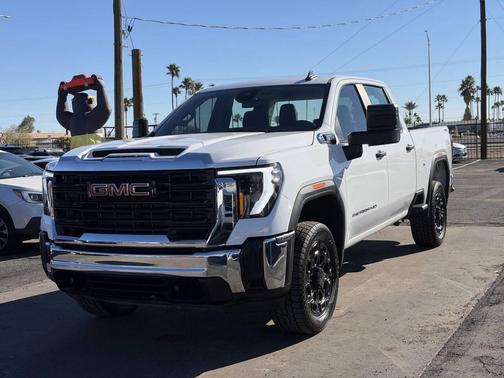 2024 GMC Sierra 2500 Pro