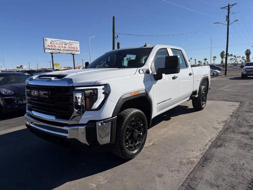 2024 GMC Sierra 2500 Pro