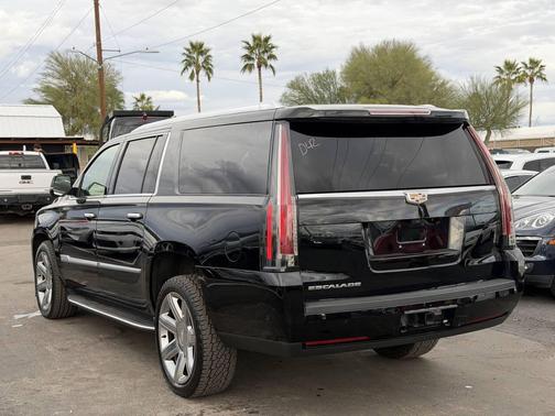 2020 Cadillac Escalade ESV Luxury