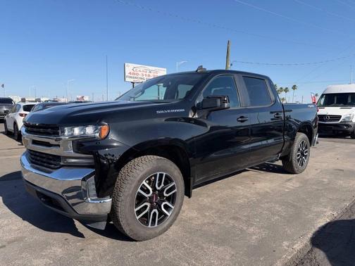 Black 2020 Chevrolet Silverado 1500 LT