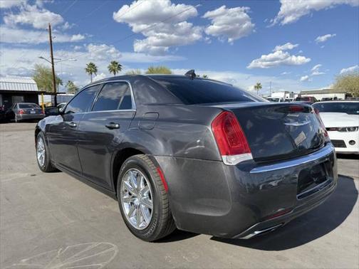 2016 Chrysler 300 Limited