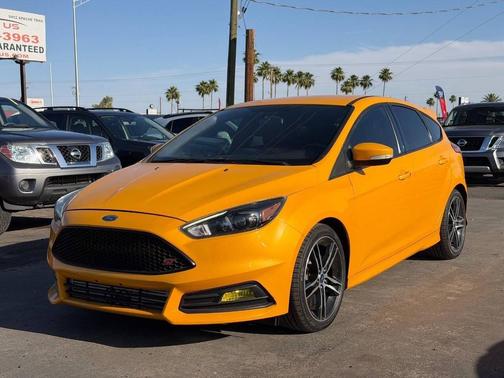 Tangerine Scream Tri-Coat Paint 2015 Ford Focus ST