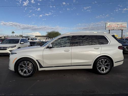 2025 BMW X7 xDrive40i