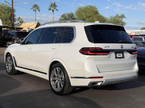 2025 BMW X7 xDrive40i