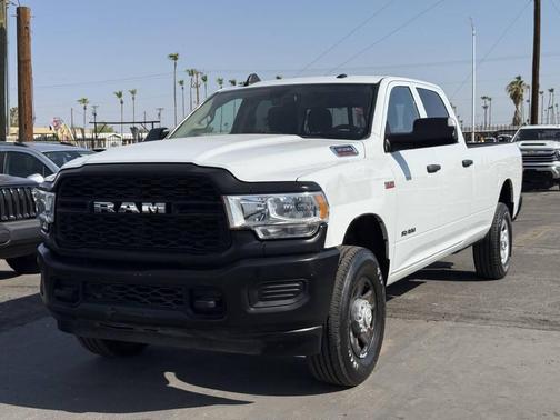 2020 RAM 3500 Tradesman Crew Cab 4x4 8' Box