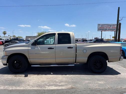 Light Almond Pearl Metallic Clearcoat 2004 Dodge Ram 1500 SLT Quad Cab