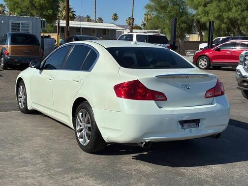 Ivory Pearl 2007 INFINITI G35x Base