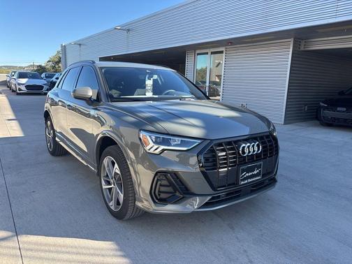 2025 Audi Q3 45 S line Premium