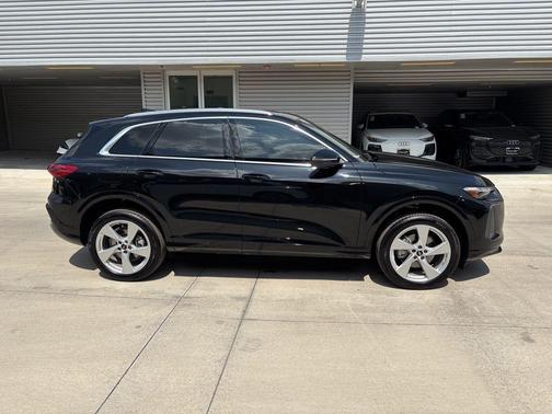 2025 Audi Q5 2.0T quattro Premium