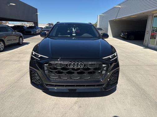 2026 Audi Q8 Premium Plus