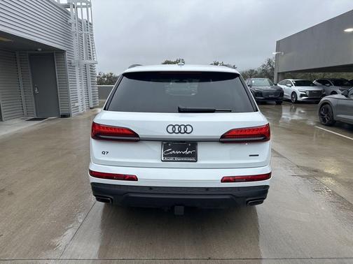 2025 Audi Q7 55 Premium Plus