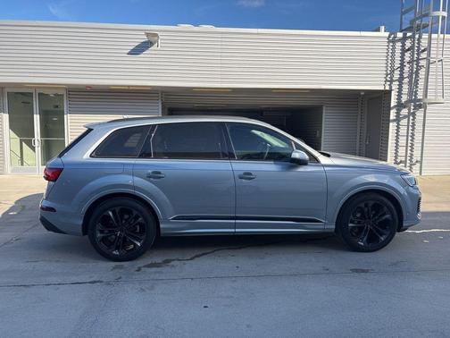 2026 Audi Q7 55 Premium Plus
