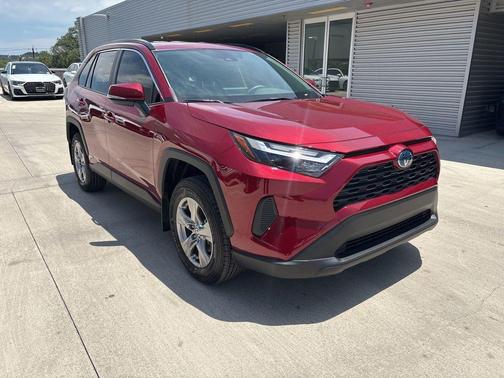 2024 Toyota RAV4 Hybrid LE