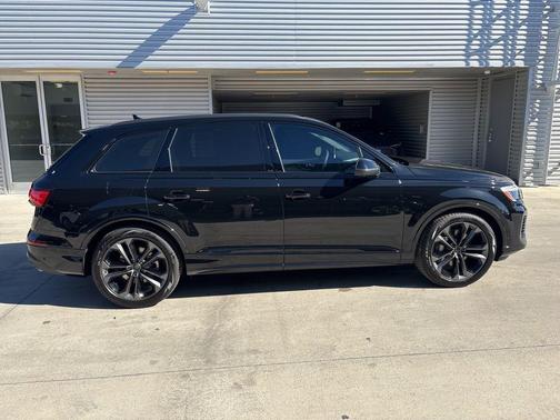 2026 Audi Q7 55 Premium Plus
