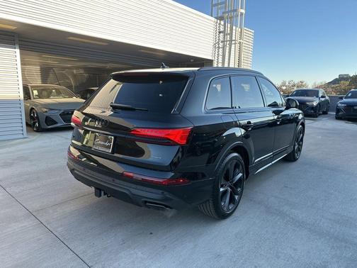 2025 Audi Q7 55 Prestige