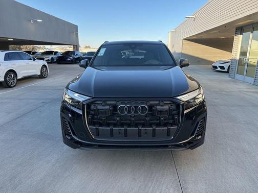 2025 Audi Q7 55 Prestige